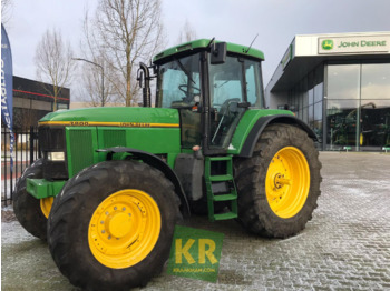 Traktorius JOHN DEERE 7800