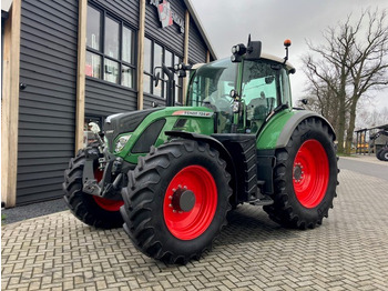 Traktorius FENDT 724 Vario