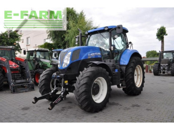 Traktorius NEW HOLLAND T7.200