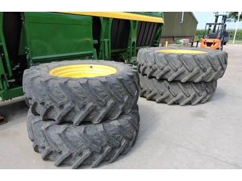 Padanga - Žemės ūkio technika 520/85 x 46 and 480/70 x 34 Rowcrop wheels: foto 1