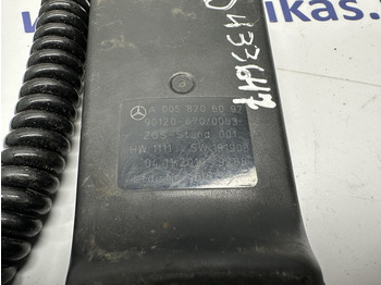 Pakaba - Sunkvežimis Mercedes-Benz air suspension control: foto 3