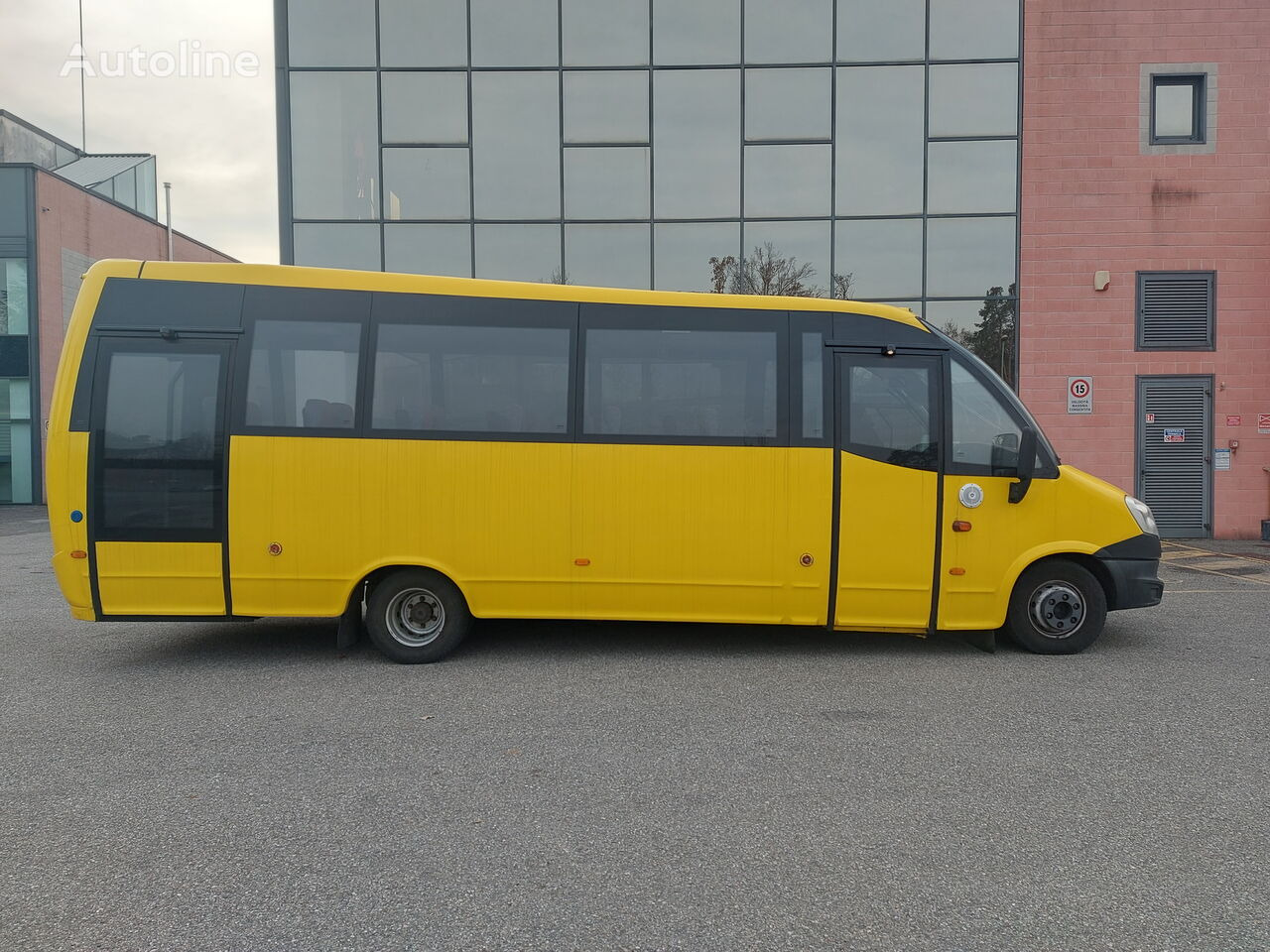 Mikroautobusas, Keleivinis furgonas IVECO WING: foto 6