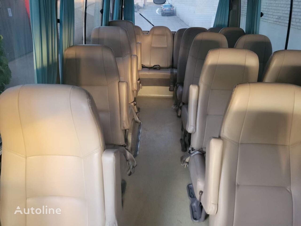 Priemiestinis autobusas TOYOTA Coaster mini bus passenger van leather seat: foto 5