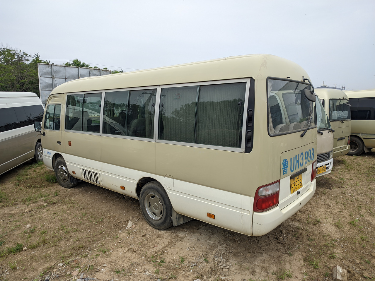 Mikroautobusas, Keleivinis furgonas TOYOTA Coaster passenger bus: foto 4