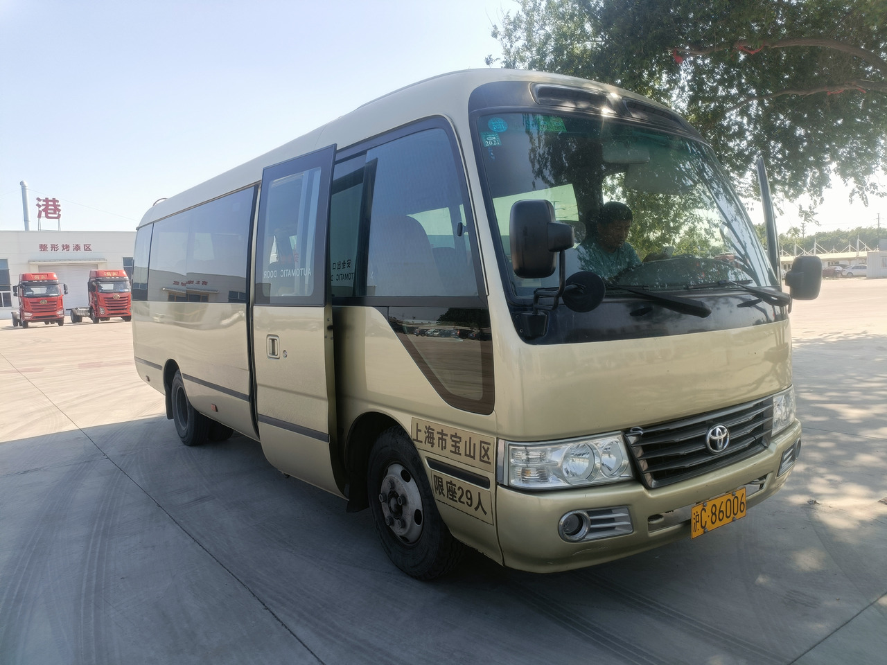 Mikroautobusas, Keleivinis furgonas TOYOTA Coaster passenger bus 29 seats: foto 2