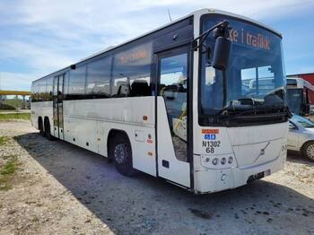 Priemiestinis autobusas VOLVO B12B 8700 6X2 EURO5 CLIMA 55 SEATS: foto 1