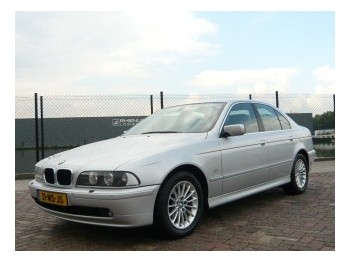 BMW 5 Serie 530d Automaat High Executive - Lengvasis automobilis