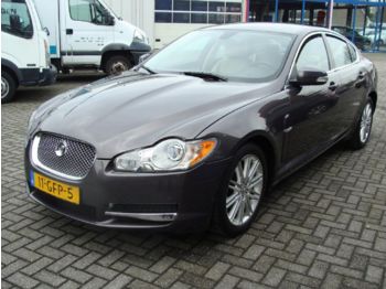 Jaguar XF 3.0 V6 PREMIUM LUXE SCHADE - Lengvasis automobilis