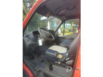 Bortinis automobilis, Komercinis automobilis su dviguba kabina Iveco 35C12 HPI: foto 1