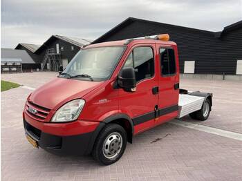 BE vilkikas Iveco Daily 40 C18 Be trekker 7.5 ton (6) Dubbele cabine: foto 1