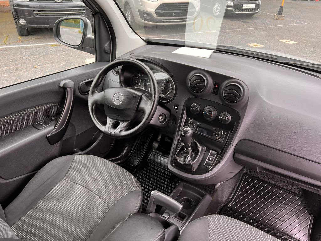 Komercinis automobilis su dviguba kabina, Keleivinis furgonas Mercedes-Benz Citan Kombi 111 CDI lang: foto 10