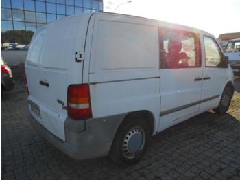 Mažas furgonas, Komercinis automobilis su dviguba kabina Mercedes Vito 110 CDI: foto 3