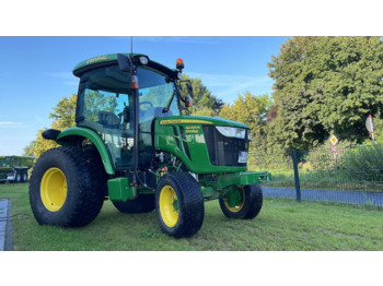 John Deere 4066R - Komunalinis traktorius