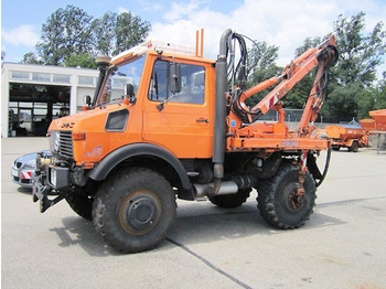 Komunalinė/ Specializuota technika Unimog U 1600 427/12: foto 1