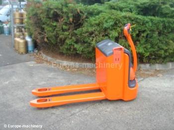 Fenwick T18 - Krautuvas su šakėmis