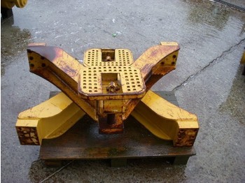 CAT (113) drawbar - Zugvorrichtung D 6 M - Padargas