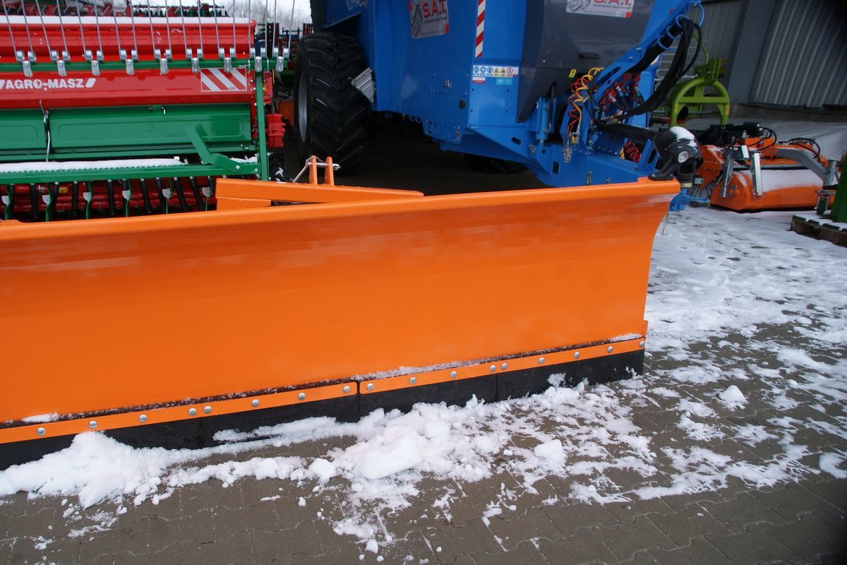 Nauja Sniego peilis SAT Schneeschild mit Ausklinkung - NEUES Modell: foto 2
