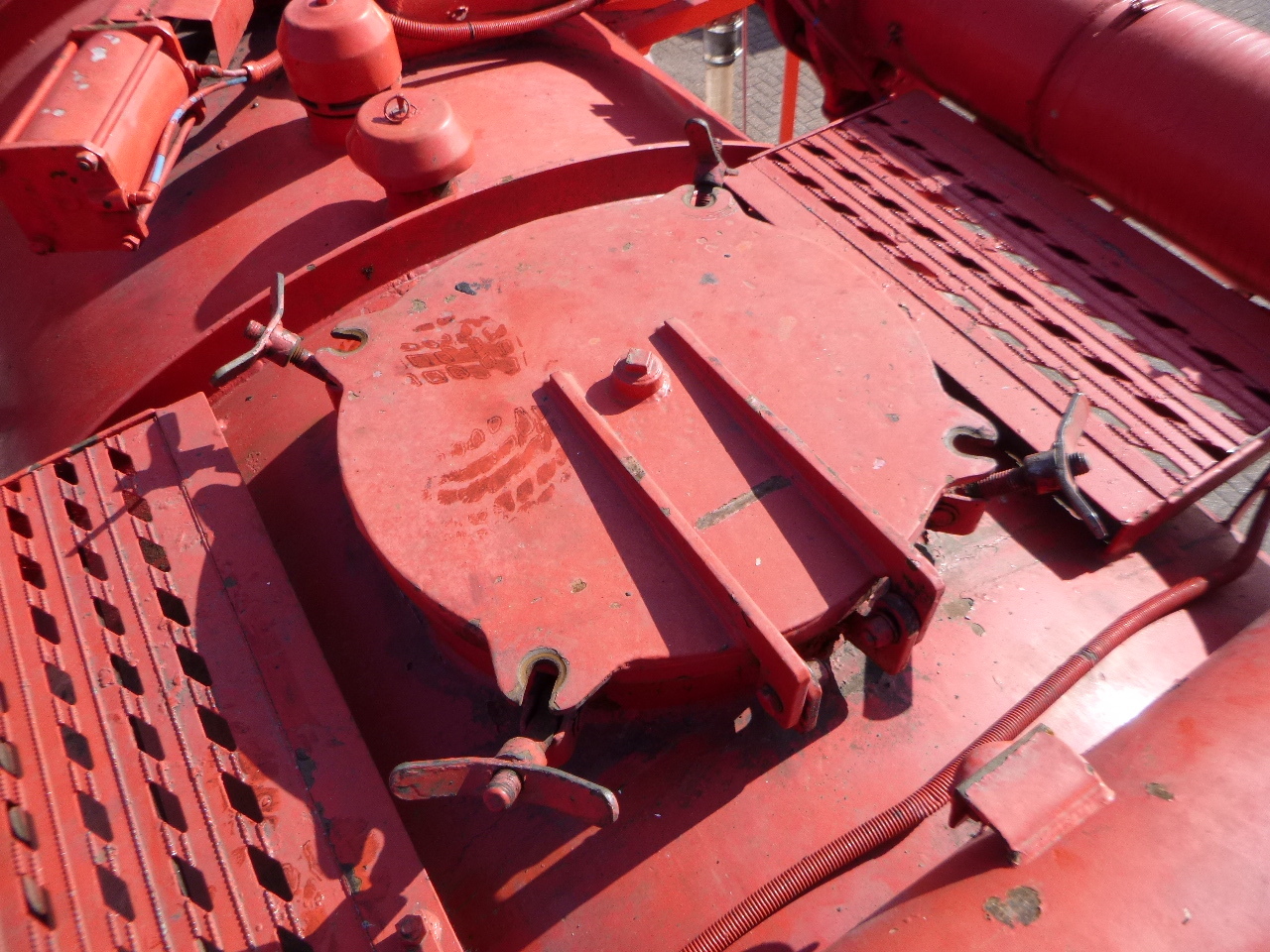 Puspriekabė cisterna AHP Vacuum tank steel (tipping) 29 m3 / 1 comp: foto 16