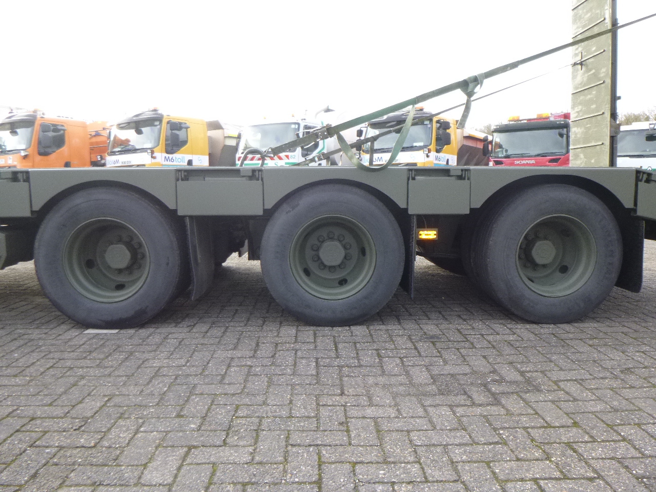 Žemo profilio platforma puspriekabė Broshuis 3-axle semi-lowbed trailer E-2130 / 73 t + ramps: foto 13