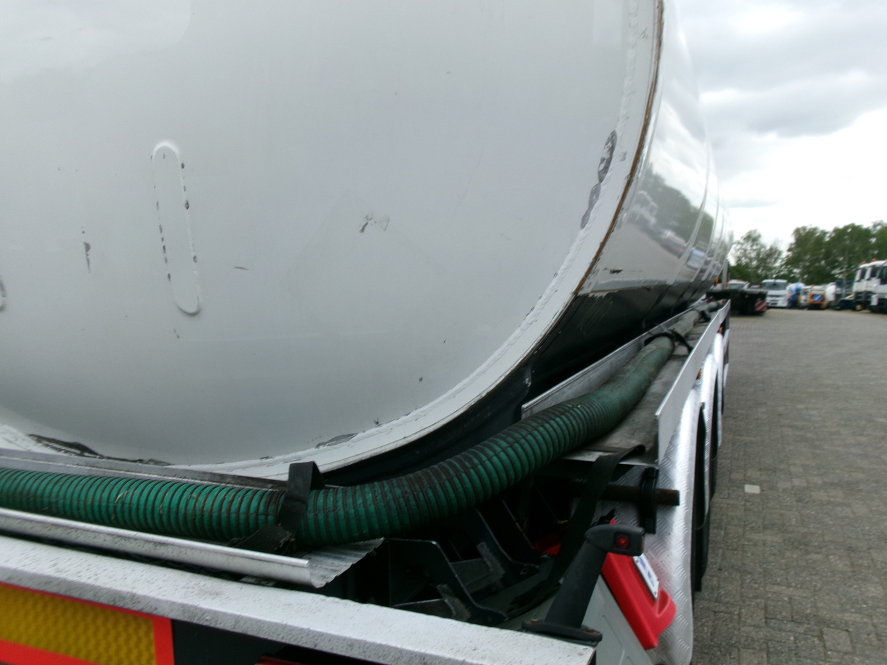 Puspriekabė cisterna pervežimui kuro Lakeland Fuel tank alu 42.8 m3 / 6 comp + pump: foto 16