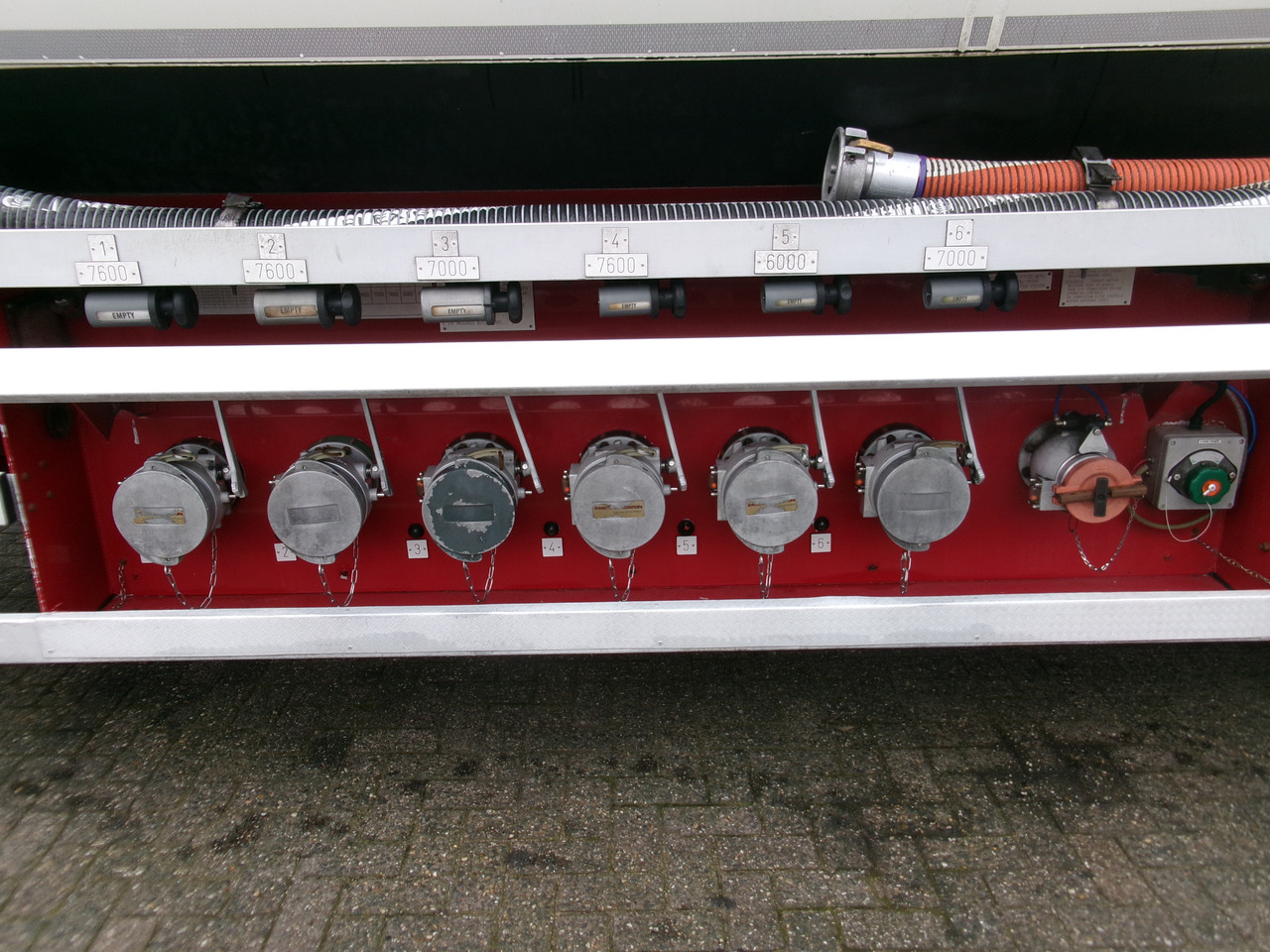 Puspriekabė cisterna pervežimui kuro Lakeland Fuel tank alu 42.8 m3 / 6 comp + pump: foto 10