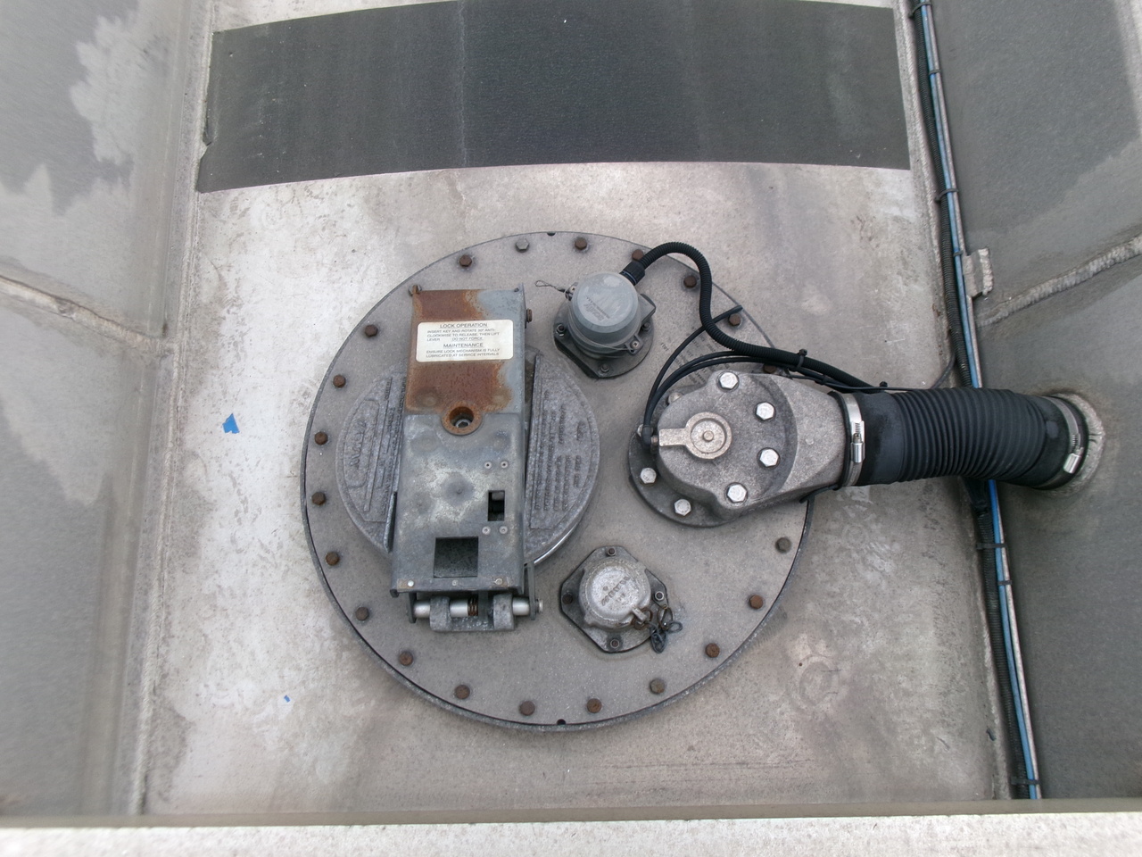 Puspriekabė cisterna pervežimui kuro Lakeland Fuel tank alu 42.8 m3 / 6 comp + pump: foto 26