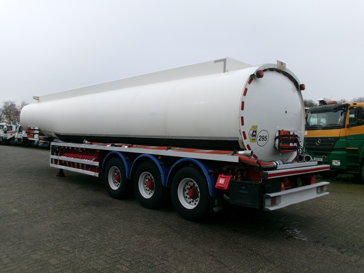 Puspriekabė cisterna pervežimui kuro Lakeland Fuel tank alu 42.8 m3 / 6 comp + pump: foto 3