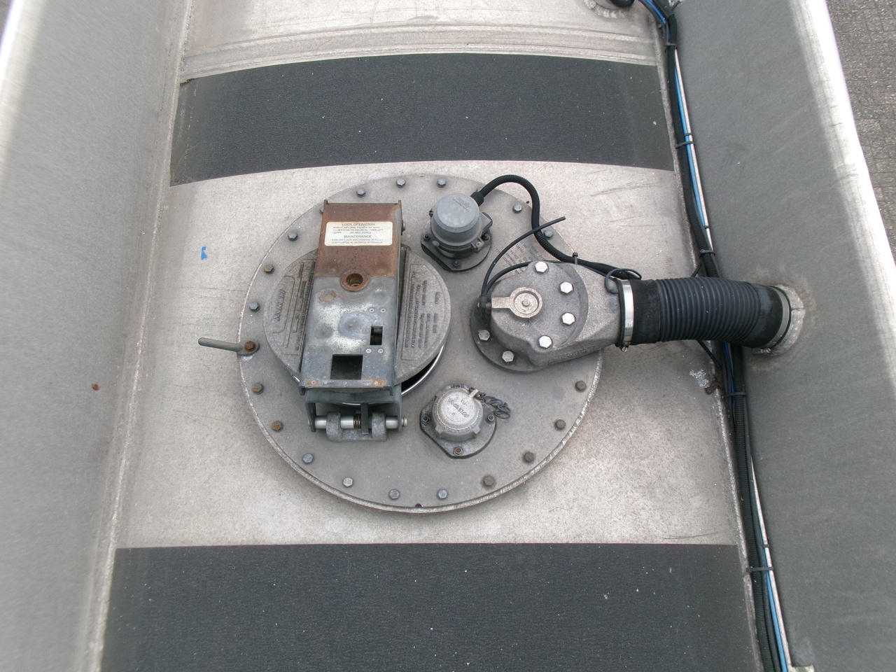 Puspriekabė cisterna pervežimui kuro Lakeland Fuel tank alu 42.8 m3 / 6 comp + pump: foto 28