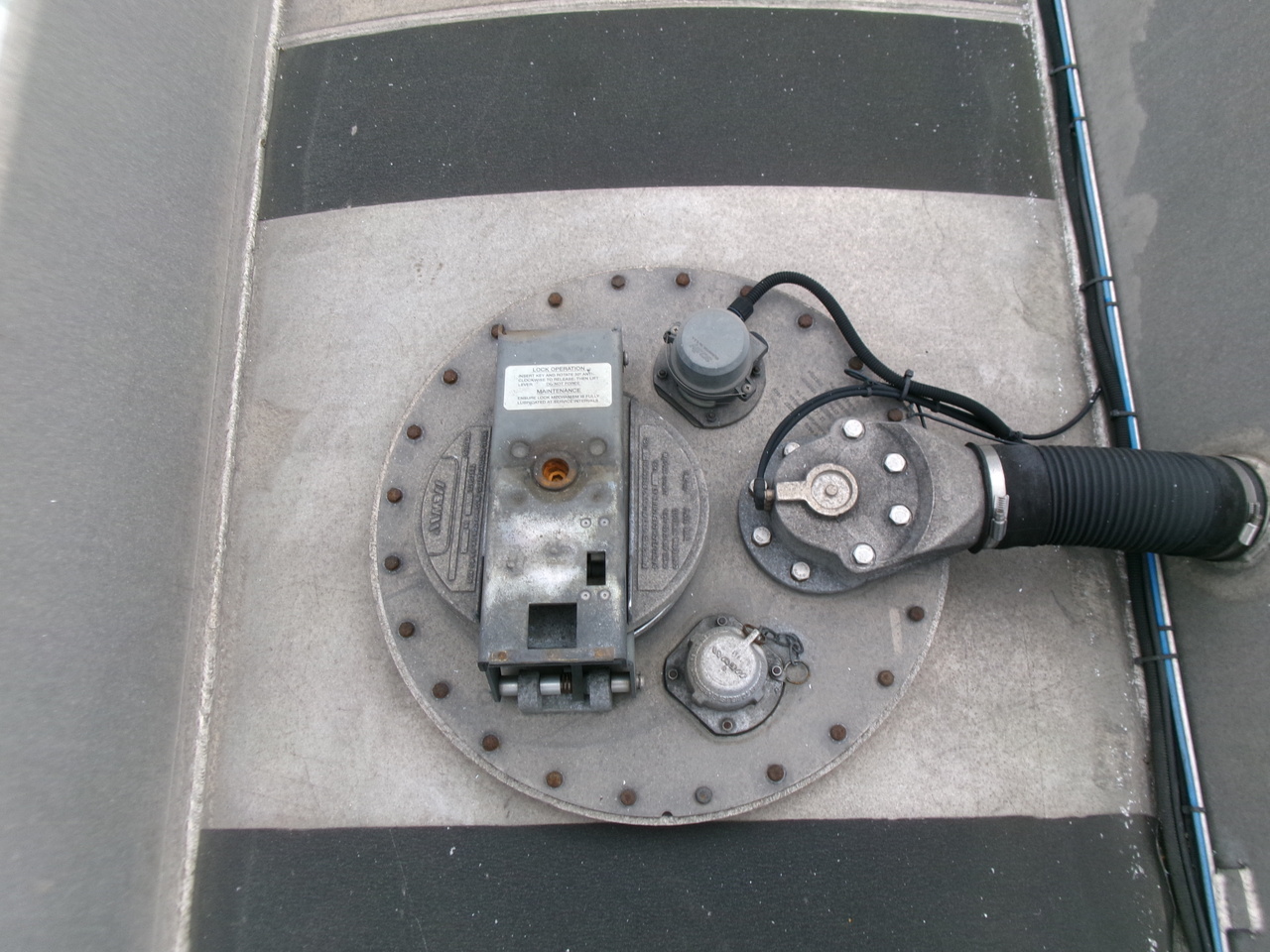 Puspriekabė cisterna pervežimui kuro Lakeland Fuel tank alu 42.8 m3 / 6 comp + pump: foto 30