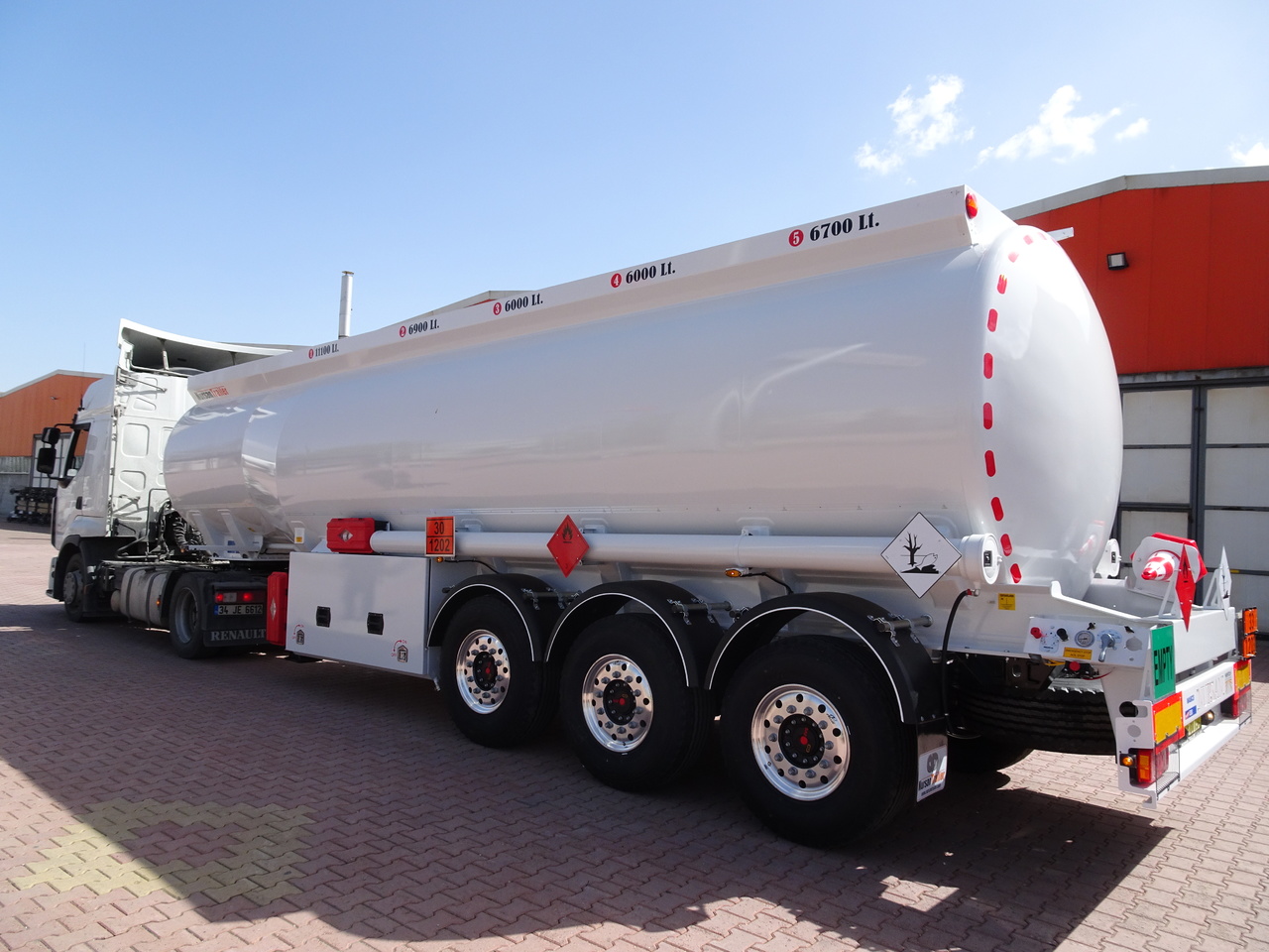 Nauja Puspriekabė cisterna pervežimui kuro NURSAN Aluminium Fuel Tanker: foto 2