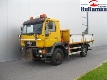 MAN 10.223 4X4 HYDRAULIK ALL RAD MIT FASSIE KRAN - Autokranas