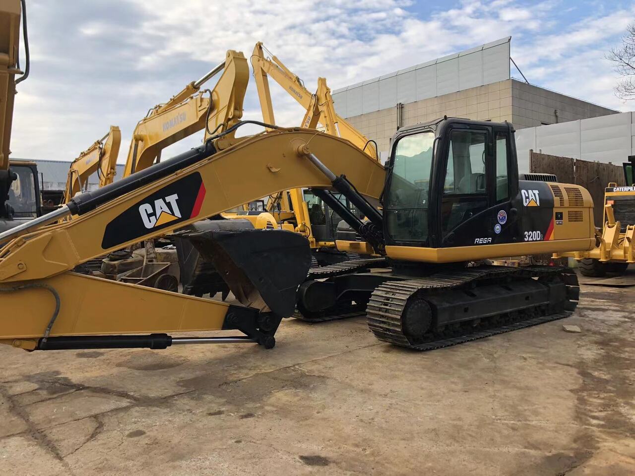 Vikšrinis ekskavatorius Cat caterpillar 320D: foto 9