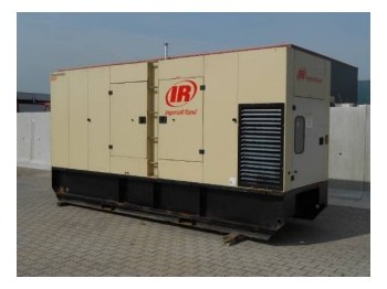 INGERSOLL RAND CUMMINS 550 kVA - Elektrinis generatorius