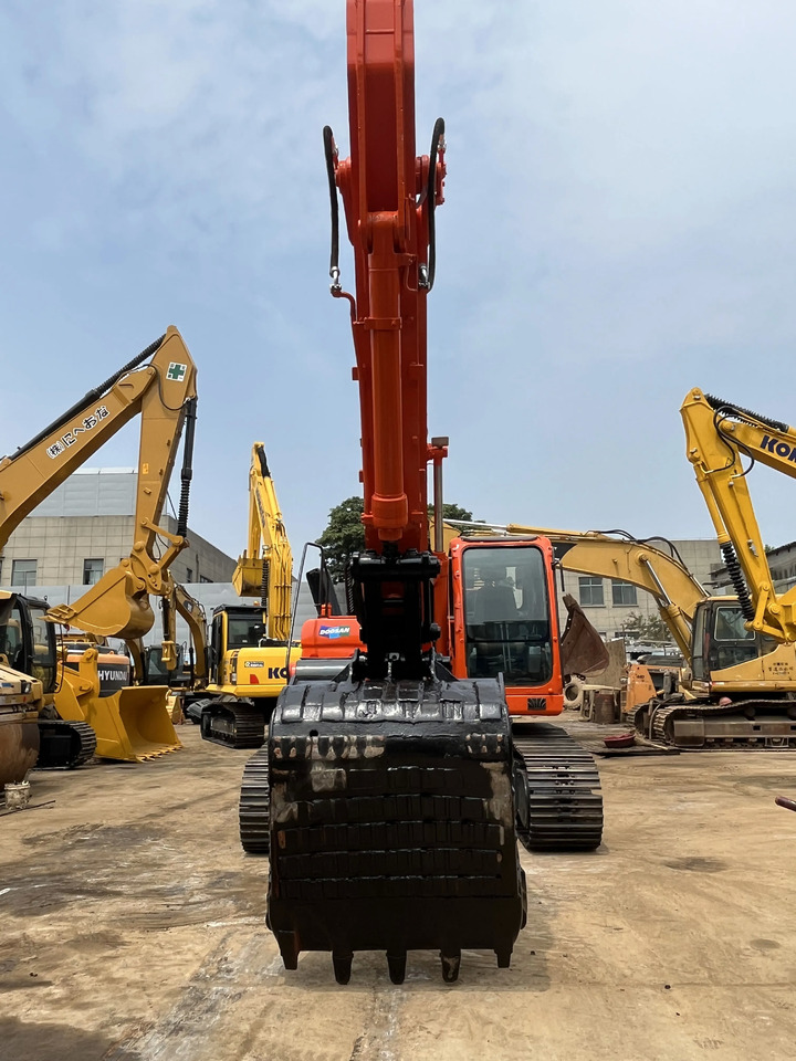 Vikšrinis ekskavatorius Good Price Tracked Excavator Doosan Dx225 Dx150 Korea Construction Machinery In Shanghai: foto 4