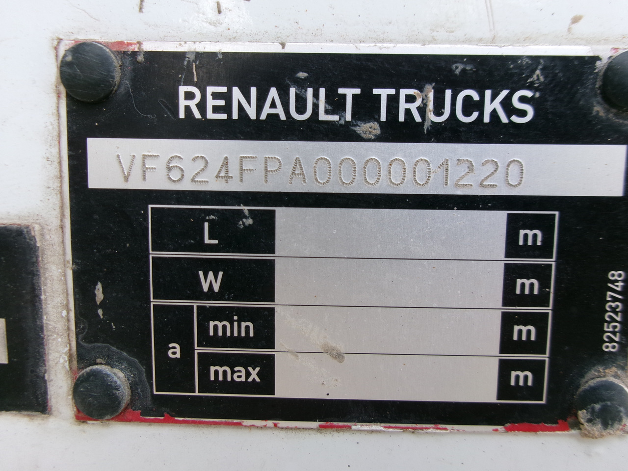 Betonvežis Renault Premium Lander 8x4 RHD Cifa concrete mixer 8 m3: foto 36