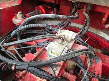 Asfalto mašina Schaefer KRZS 1000 Asphalt - Bitumen Reparaturzug mit Splittstreuer und Anpresswalzen: foto 4