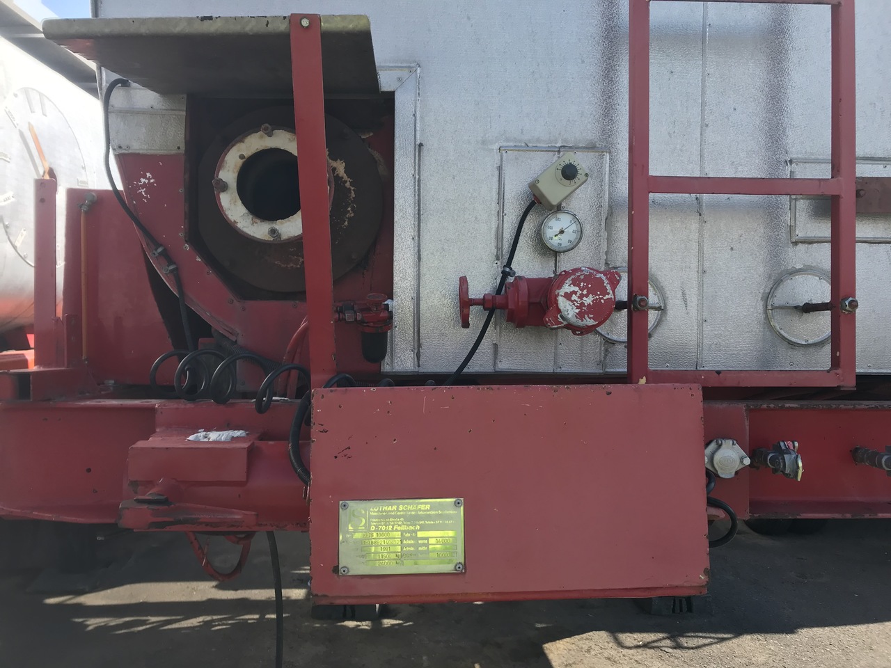 Asfalto mašina Schaefer KRZS 1000 Asphalt - Bitumen Reparaturzug mit Splittstreuer und Anpresswalzen: foto 7