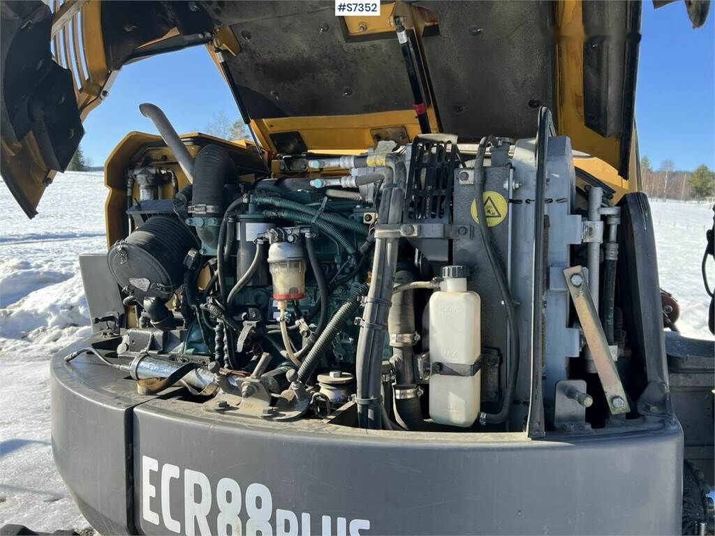 Vikšrinis ekskavatorius Volvo ECR88 Excavator: foto 24