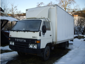 Toyota Dyna - Furgonas sunkvežimis