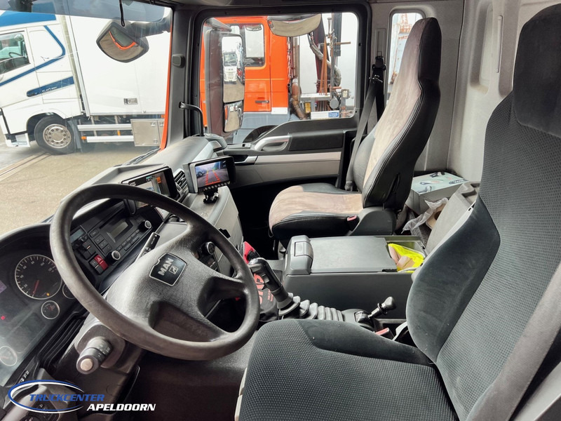 Platforminis/ Bortinis sunkvežimis, Sunkvežimis su kranu MAN TGS 26.320 Kennis 14R, Manuel gearbox: foto 5