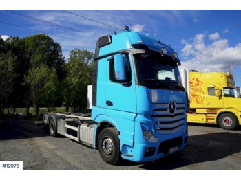 Konteineris-vežimus/ Sukeisti kūną sunkvežimis Mercedes Actros: foto 1