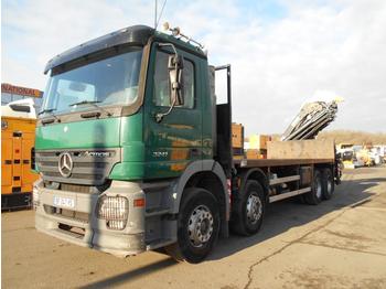 Platforminis/ Bortinis sunkvežimis, Sunkvežimis su kranu Mercedes Actros 3241: foto 1