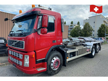Hook-lift sunkvežimis Volvo FM440.  6x2: foto 1