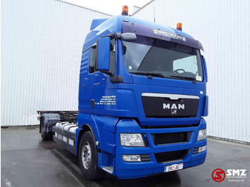 Konteineris-vežimus/ Sukeisti kūną sunkvežimis MAN TGX 18.440