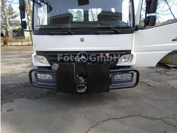 Konteineris-vežimus/ Sukeisti kūną sunkvežimis MERCEDES-BENZ