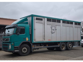 Gyvulių pervežimo sunkvežimis VOLVO FM