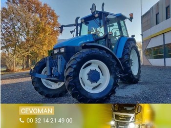 Vilkikas DIV. New Holland TS115 4x4 Tractor Handgeschakeld: foto 1