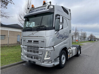 Vilkikas Volvo FH 500 9-2017 only 515.000 km !!!