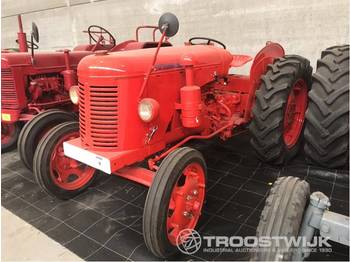 David Brown D25 - Traktorius