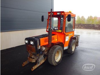 Holder C30 Kompakttraktor med plog & spridare (rep.objekt) -90  - Traktorius